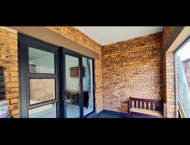 3 BEDROOM APARTMENT FOR SALE IN RAVENSWOOD